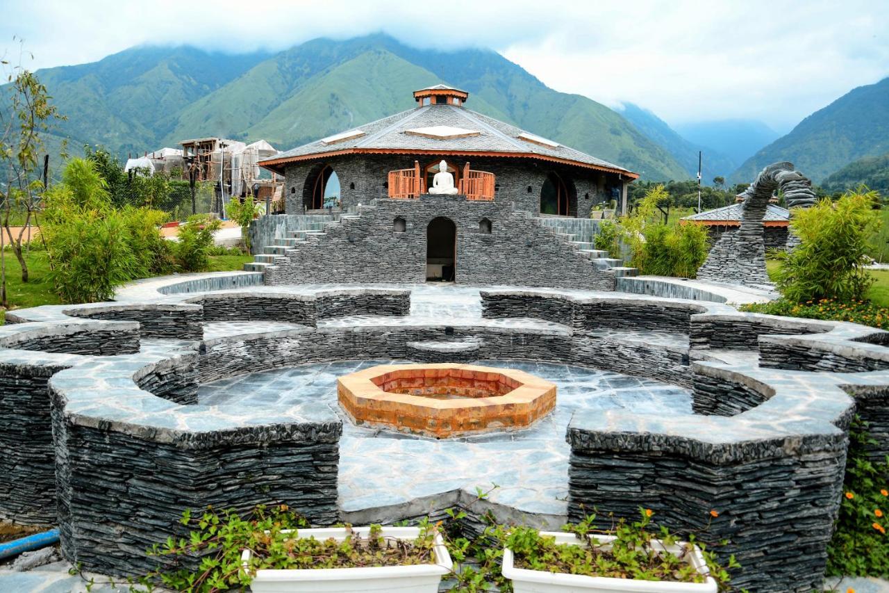 Osho Himalayas Wellness Resort Кангра Экстерьер фото