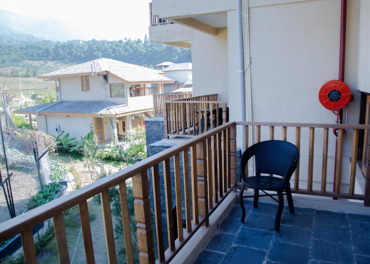 Osho Himalayas Wellness Resort Кангра Экстерьер фото