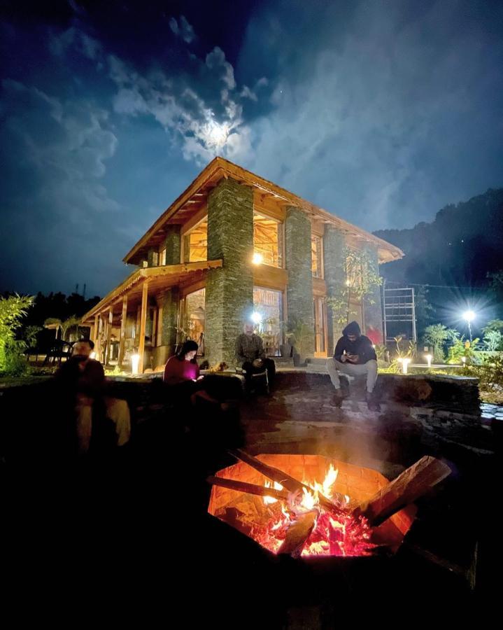 Osho Himalayas Wellness Resort Кангра Экстерьер фото