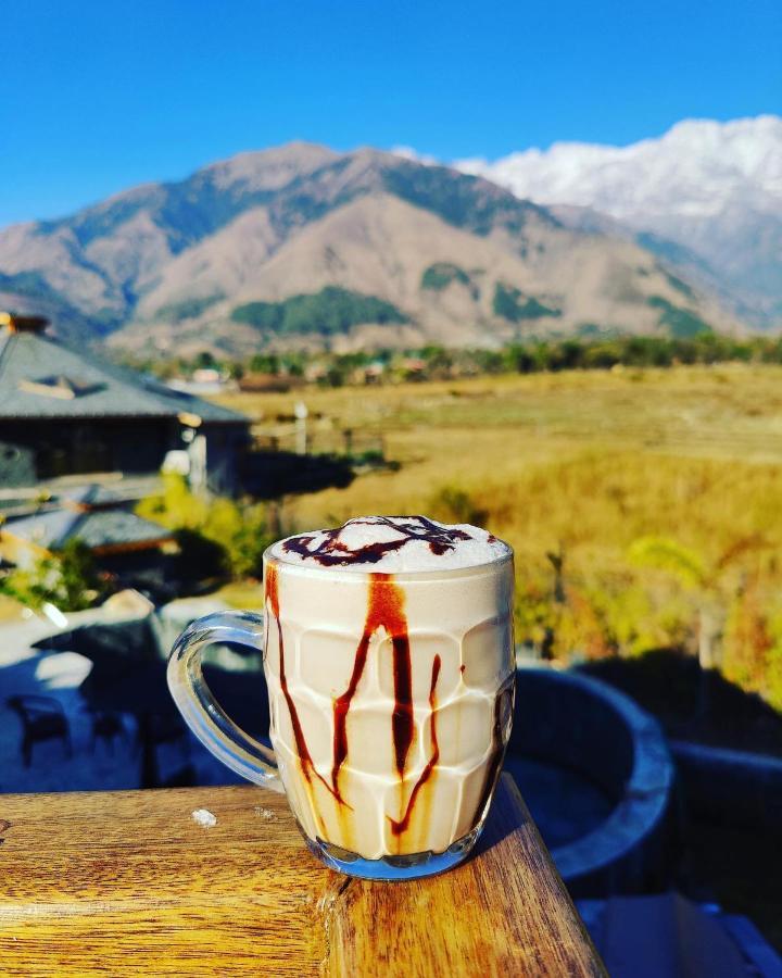 Osho Himalayas Wellness Resort Кангра Экстерьер фото