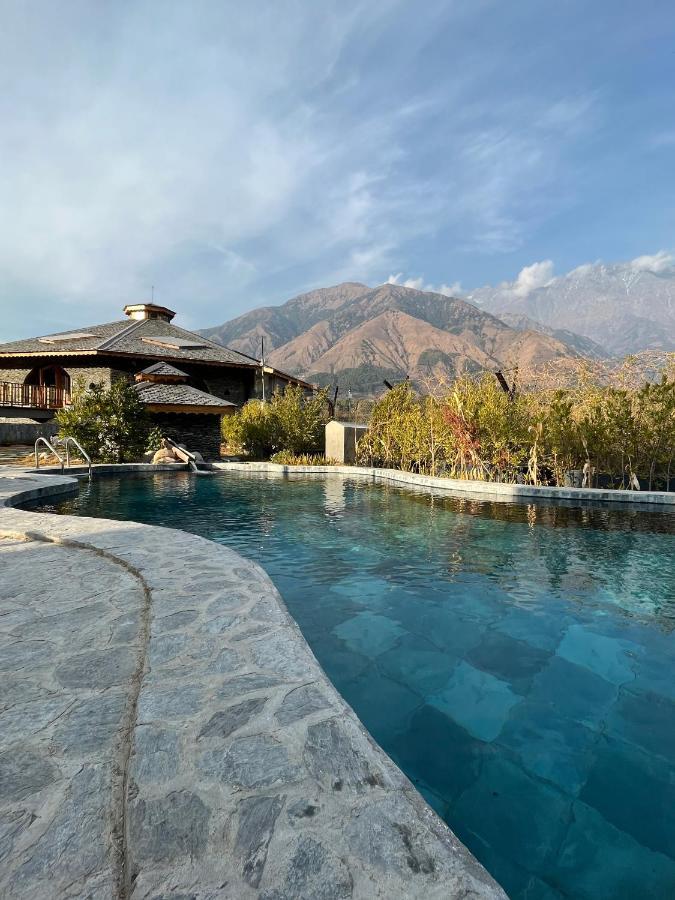 Osho Himalayas Wellness Resort Кангра Экстерьер фото